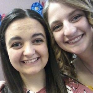 Meet your Posher, Molly